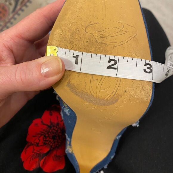 Penny Loves Kenny Mixed Denim Pump with embroidery patchwork accents. Si… - Picture 10 of 11